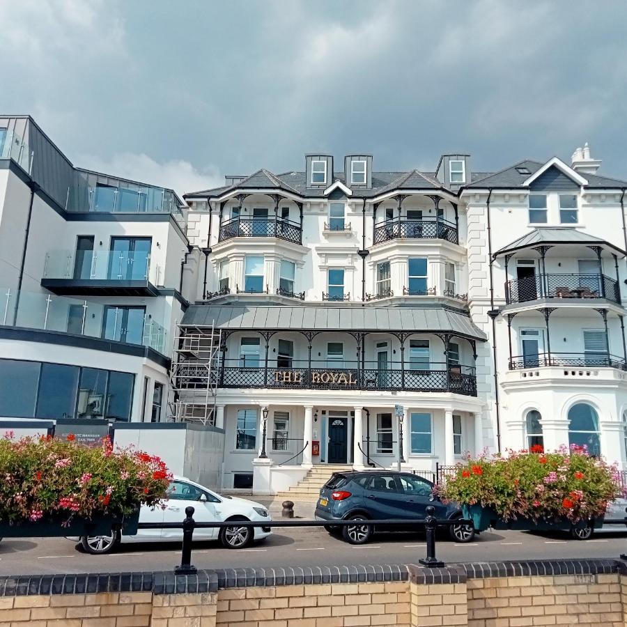 Glorious Duplex Holiday Apartment By The Sea Bognor Regis Exterior foto
